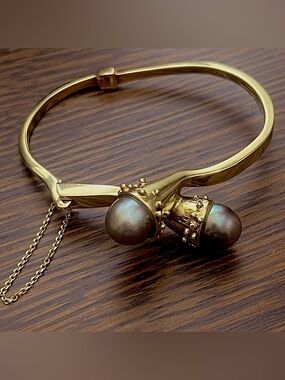 Solid 18k Gold RARE Black Tahitian Pearl Bracelet Estate Piece